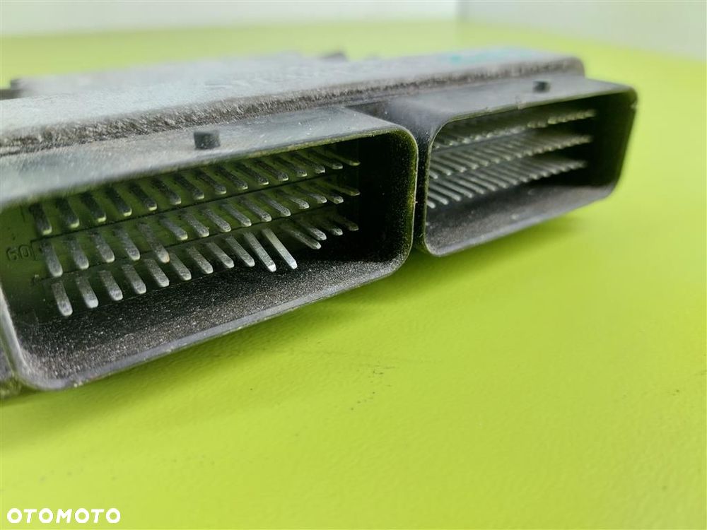 Komputer sterownik silnika Renault Thalia I 1999-2008 1,4 B 8200326391 - 2