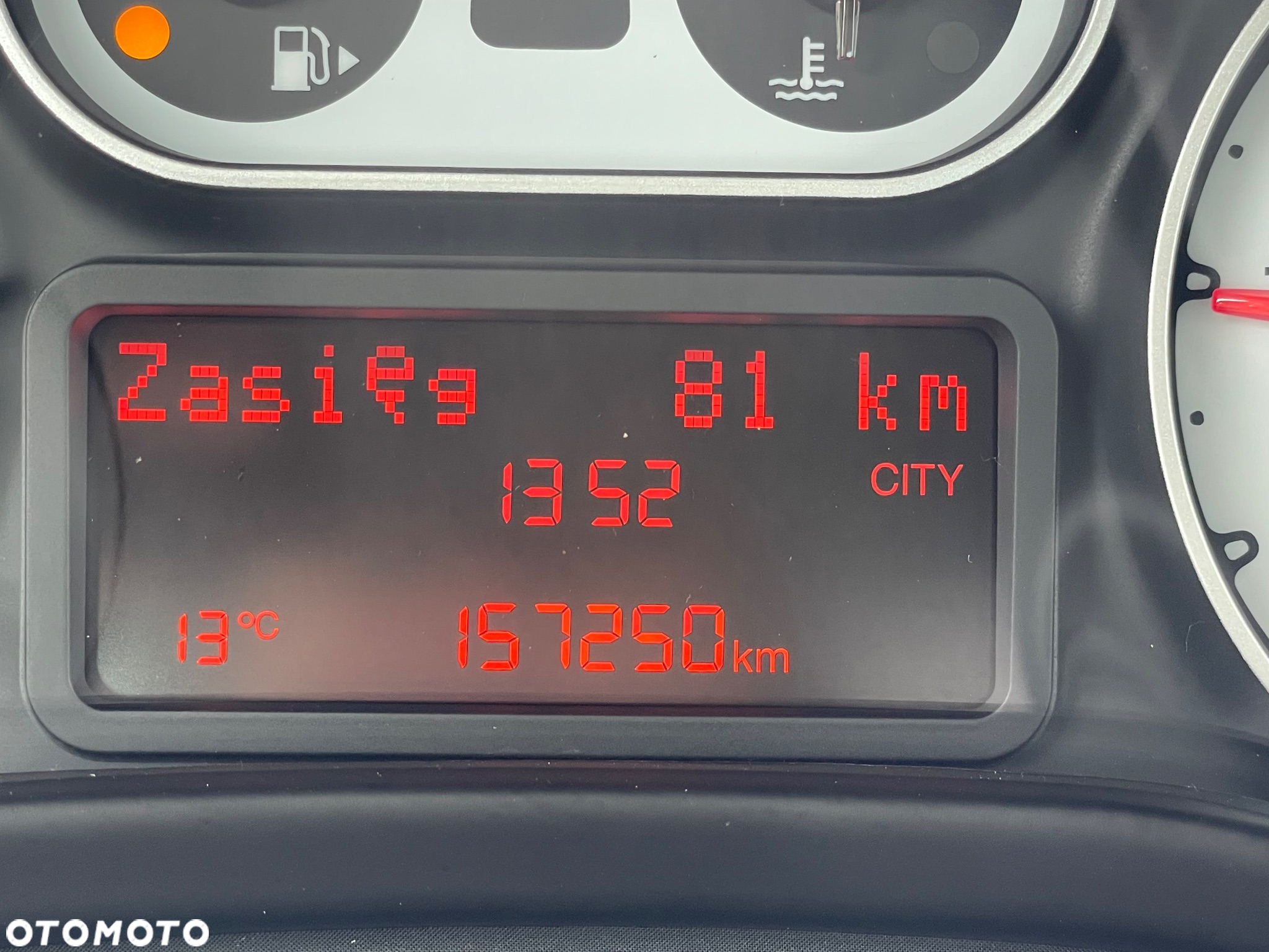 Fiat 500L 1.4 T-Jet 16V Urban Edition - 33