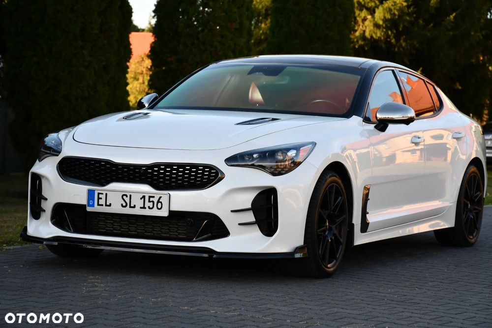 Kia Stinger - 4