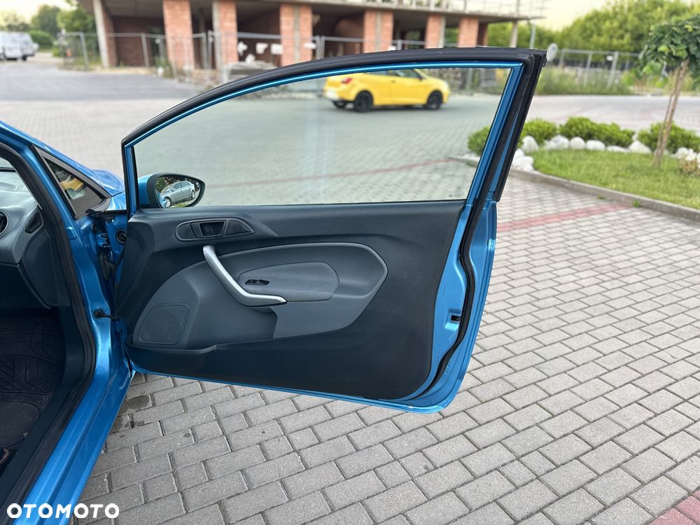 Ford Fiesta 1.25 Ambiente - 13
