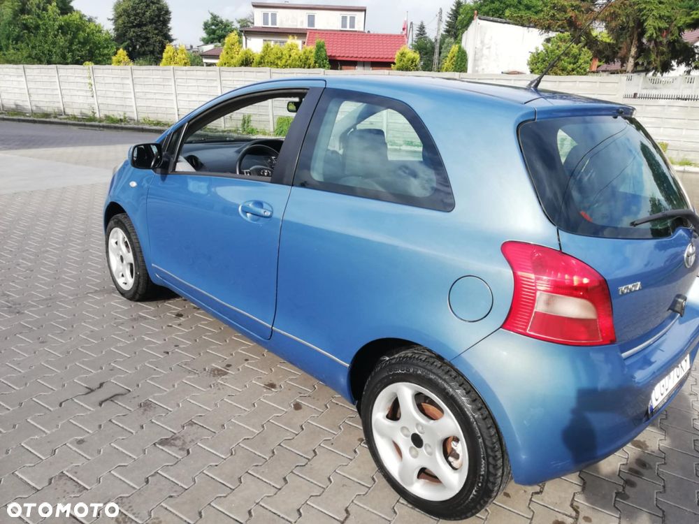 Toyota Yaris 1.3 Luna - 2