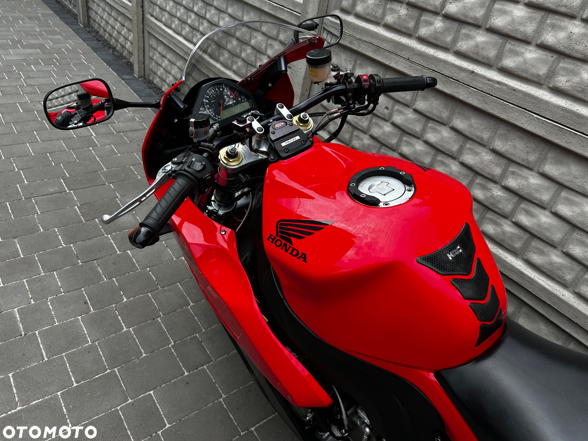 Honda CBR - 15