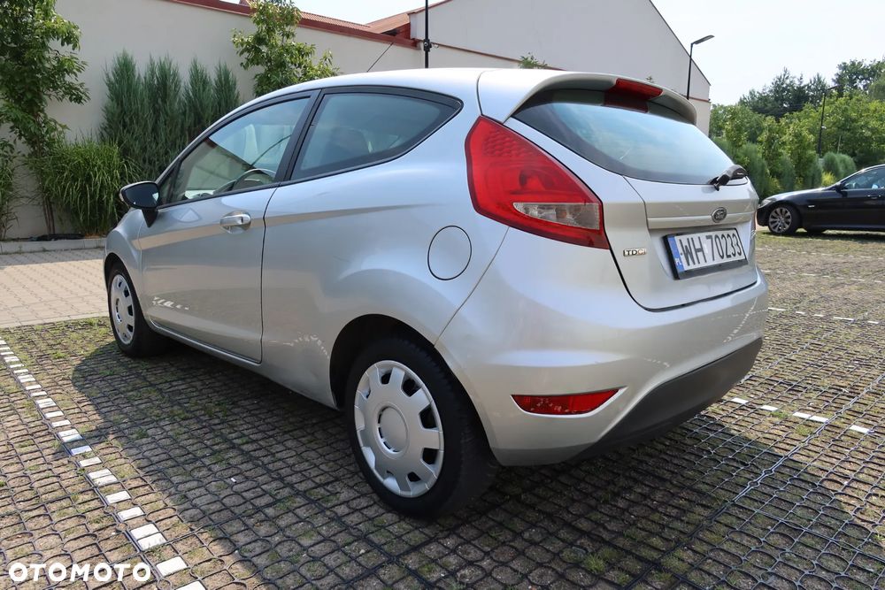 Ford Fiesta - 6