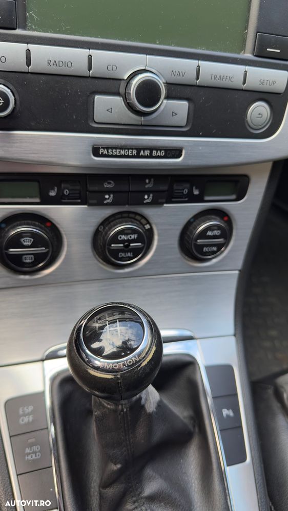 Volkswagen Passat 2.0 TDI Highline DPF 4Motion - 15