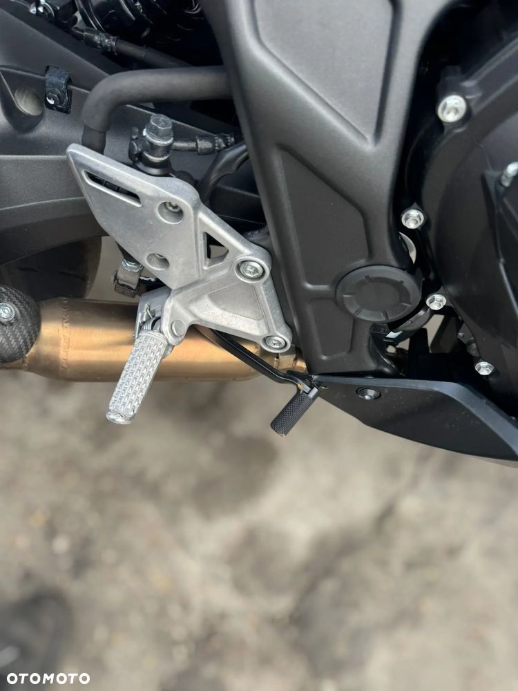 Honda CBR - 26