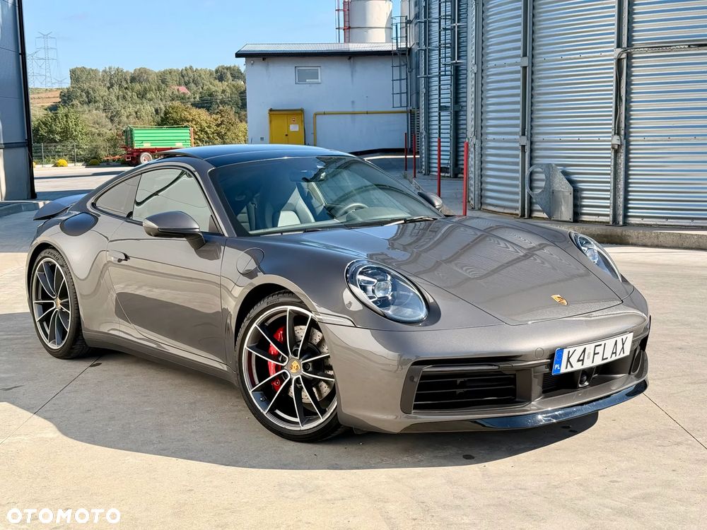 Porsche 911 Carrera 4S - 1