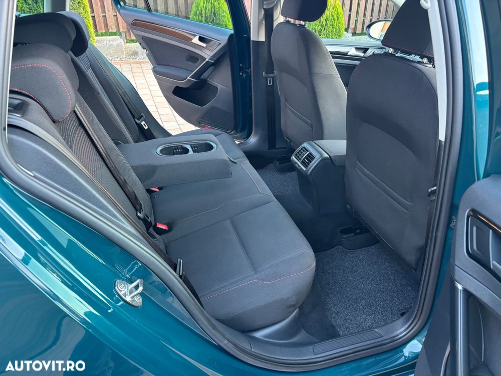 Volkswagen Golf 1.6 TDI DSG Sound - 9