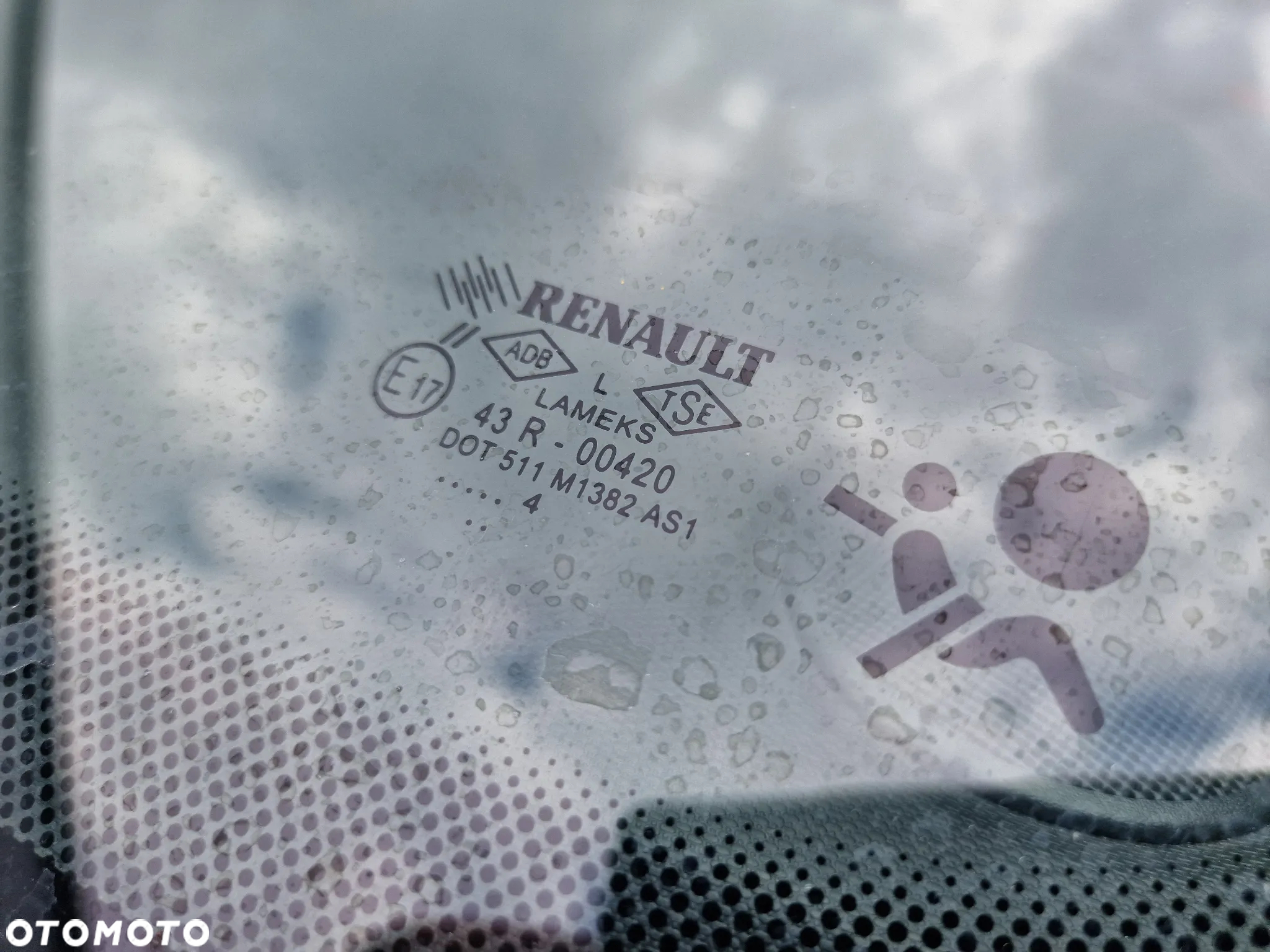 Renault Clio (Energy) TCe 90 Start & Stop LIMITED - 31