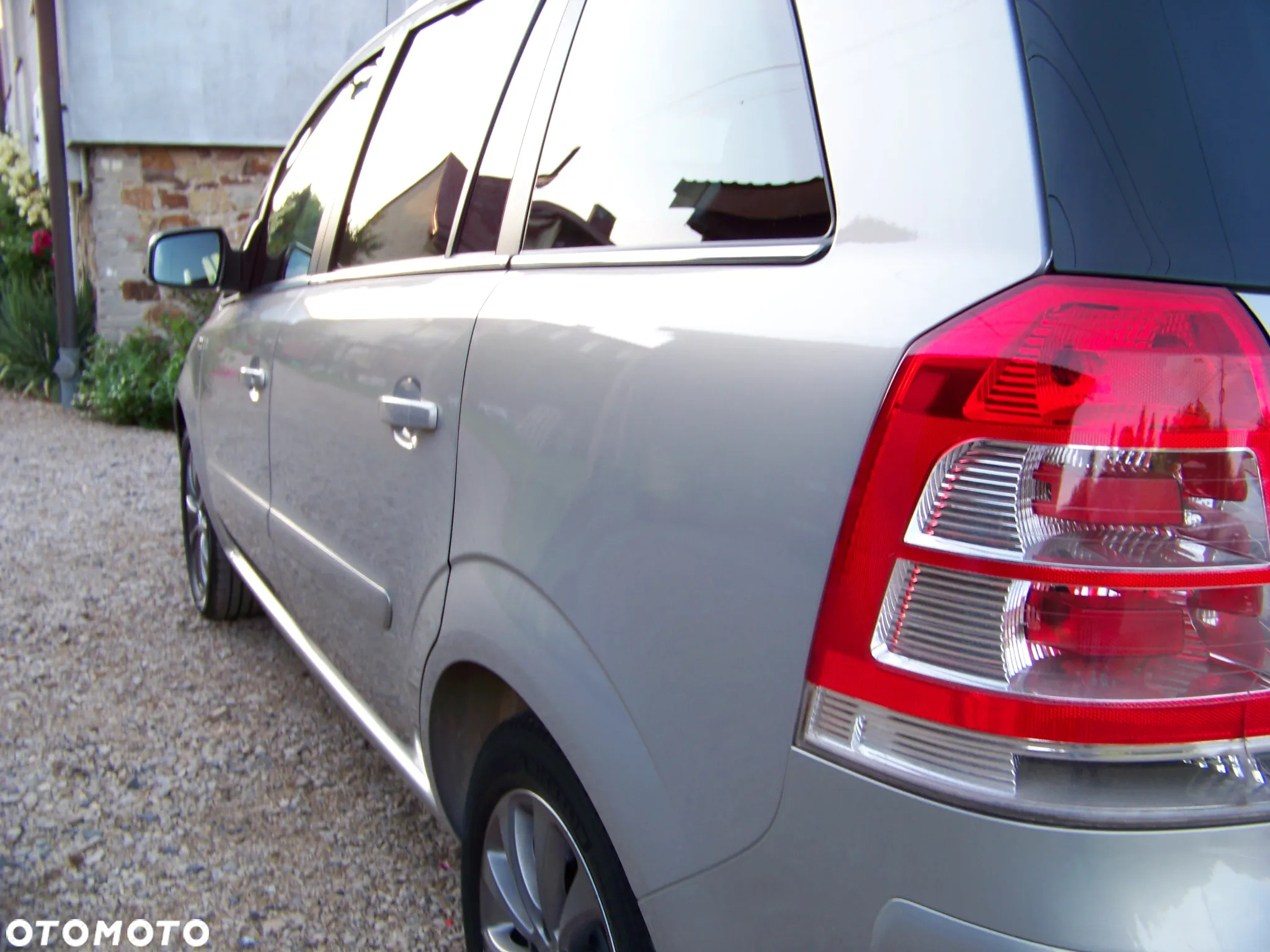 Opel Zafira 1.6 111 - 10