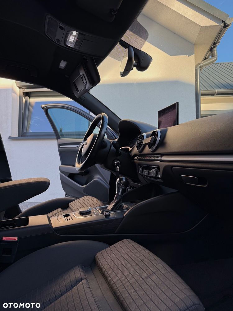 Audi A3 Sportback 2.0 TDI clean diesel Ambiente S tronic - 9