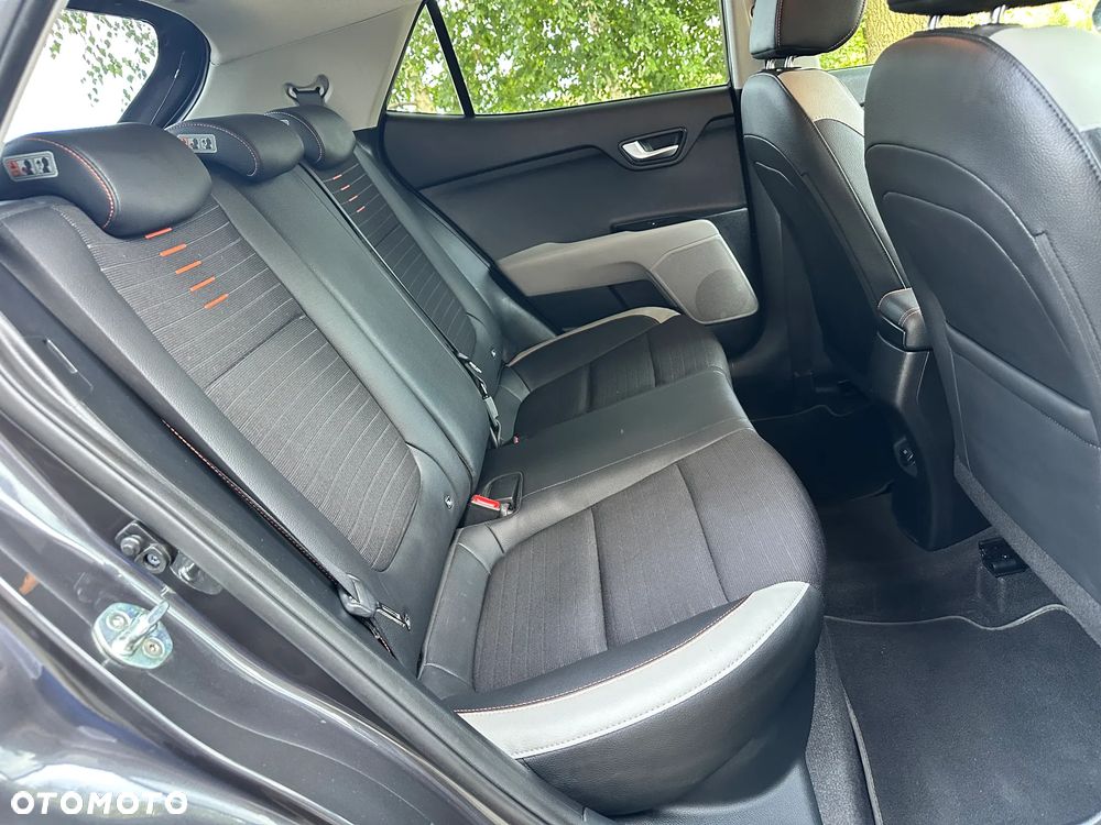 Kia Stonic - 21