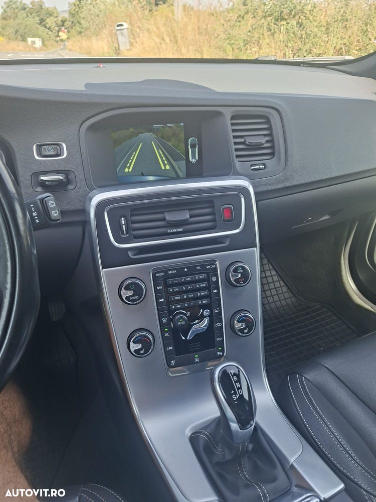 Volvo V60 D3 Summum - 20