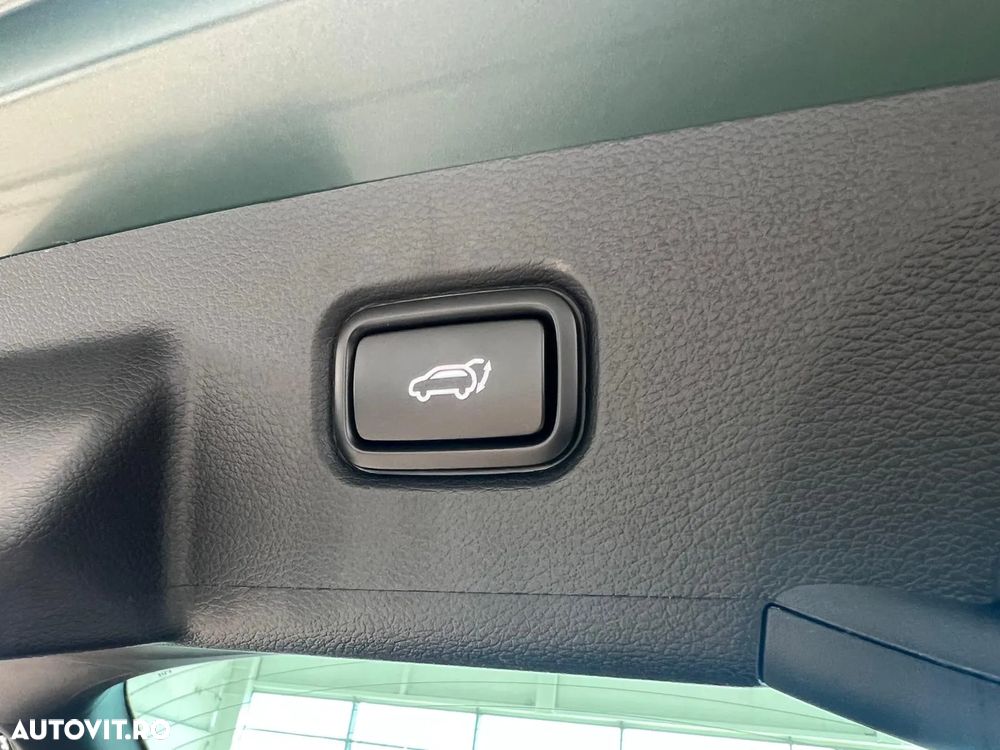 Kia Sportage 1.6 T-GDI HEV 6AT 4x2 GT Line - 19