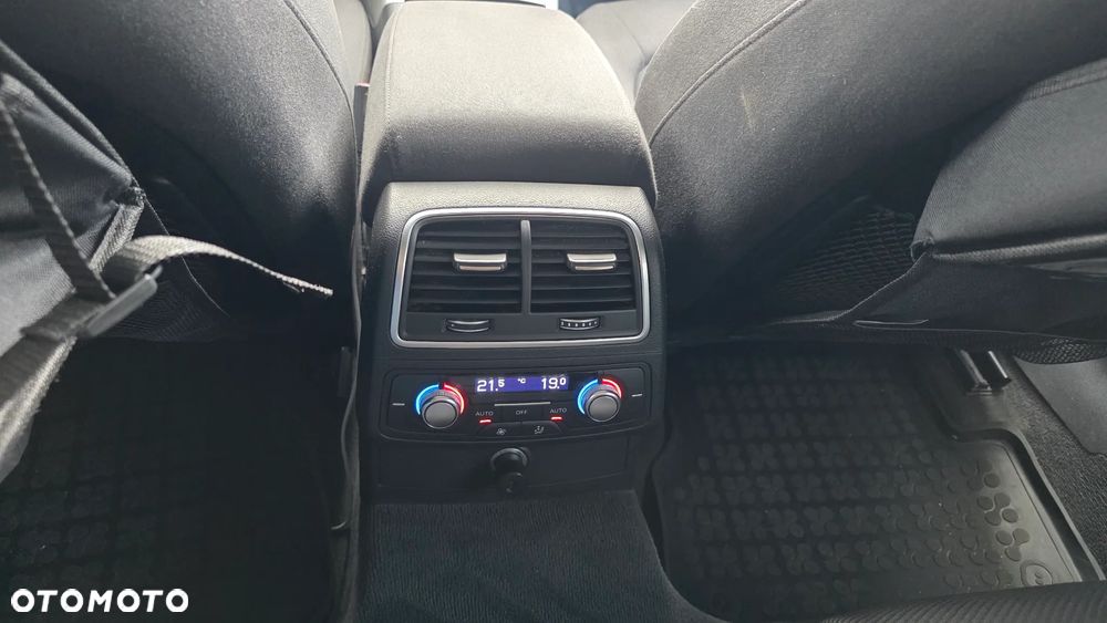 Audi A6 Avant 2015 photo 3