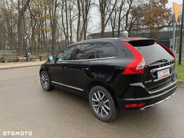 Volvo XC 60 T6 AWD Geartronic Summum - 4