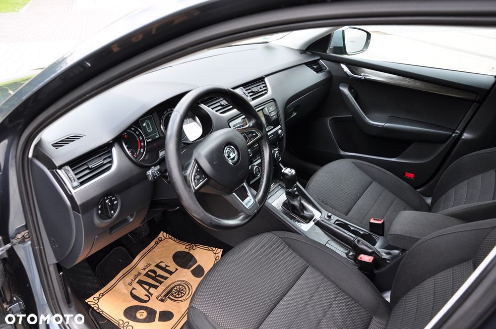 Skoda Octavia 2.0 TDI 4x4 DSG Scout - 30