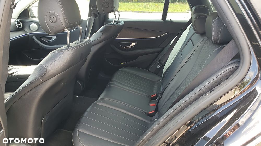 Mercedes-Benz Klasa E 200 9G-TRONIC - 7