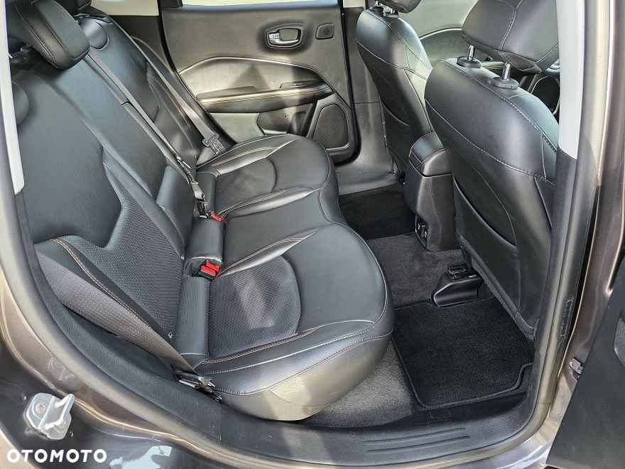 Jeep Compass 1.4 MultiAir Limited - 17