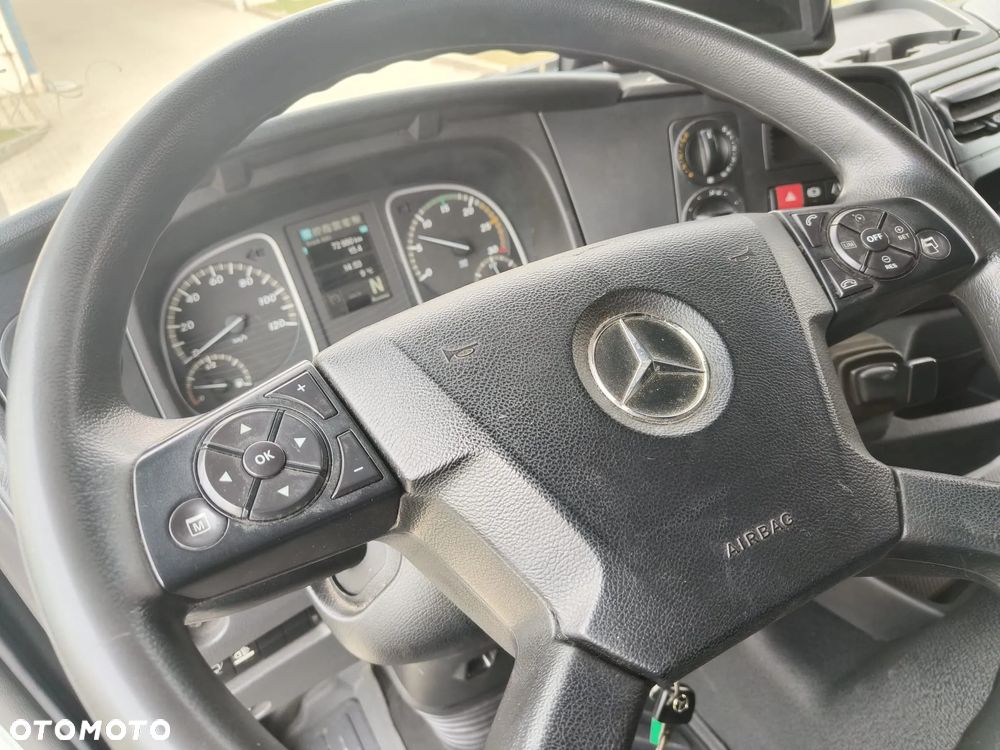 Mercedes-Benz ATEGO - 10