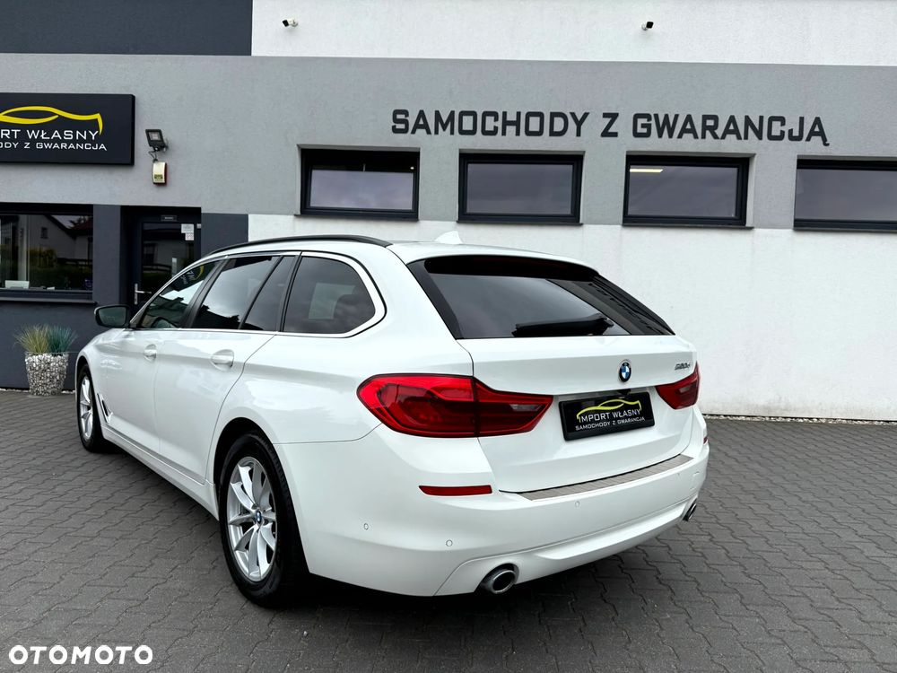 BMW Seria 5 520d Sport Line sport - 4