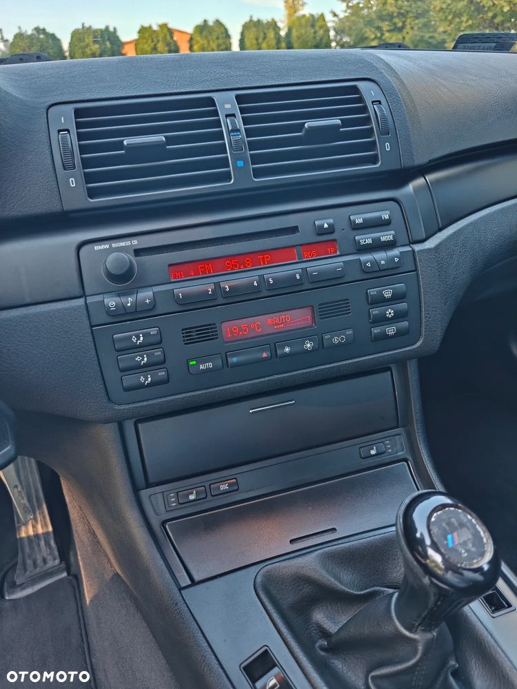 BMW Seria 3 318i - 24