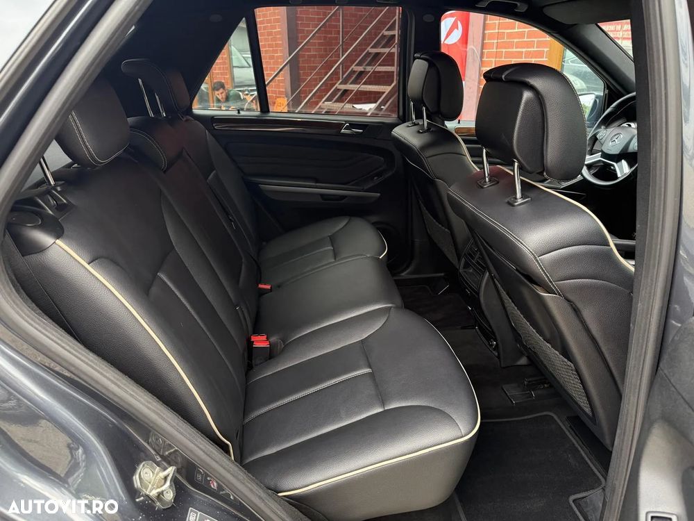 Mercedes-Benz ML 300 CDI BlueEfficiency Aut - 32