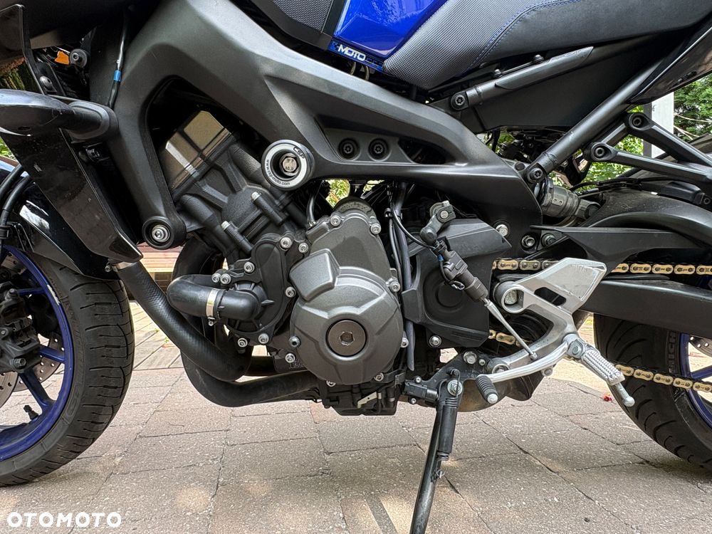 Yamaha MT - 8