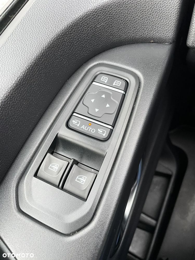 Renault Trafic - 10