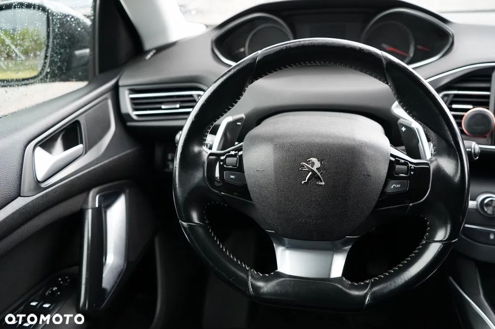 Peugeot 308 BlueHDi 130 EAT6 Stop & Start Active Business-Paket - 22