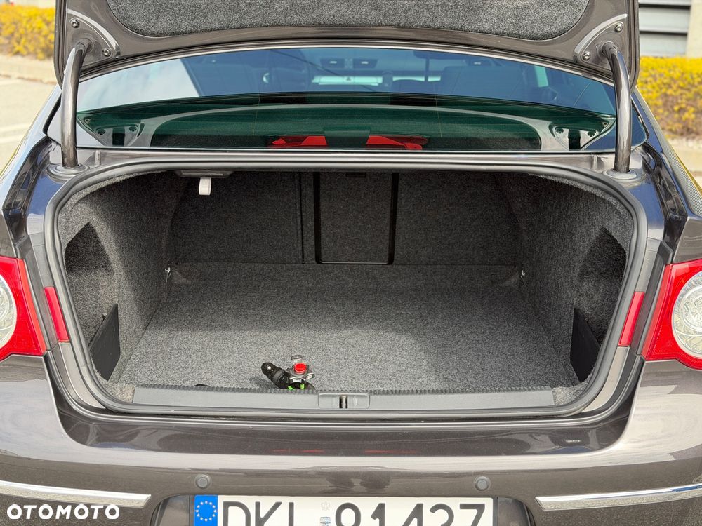 Volkswagen Passat 1.4 TSI Comfortline - 23