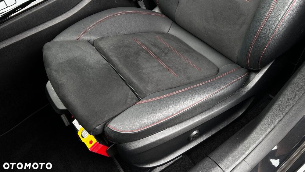 Mercedes-Benz CLA 200 mHEV AMG Line 7G-DCT - 13