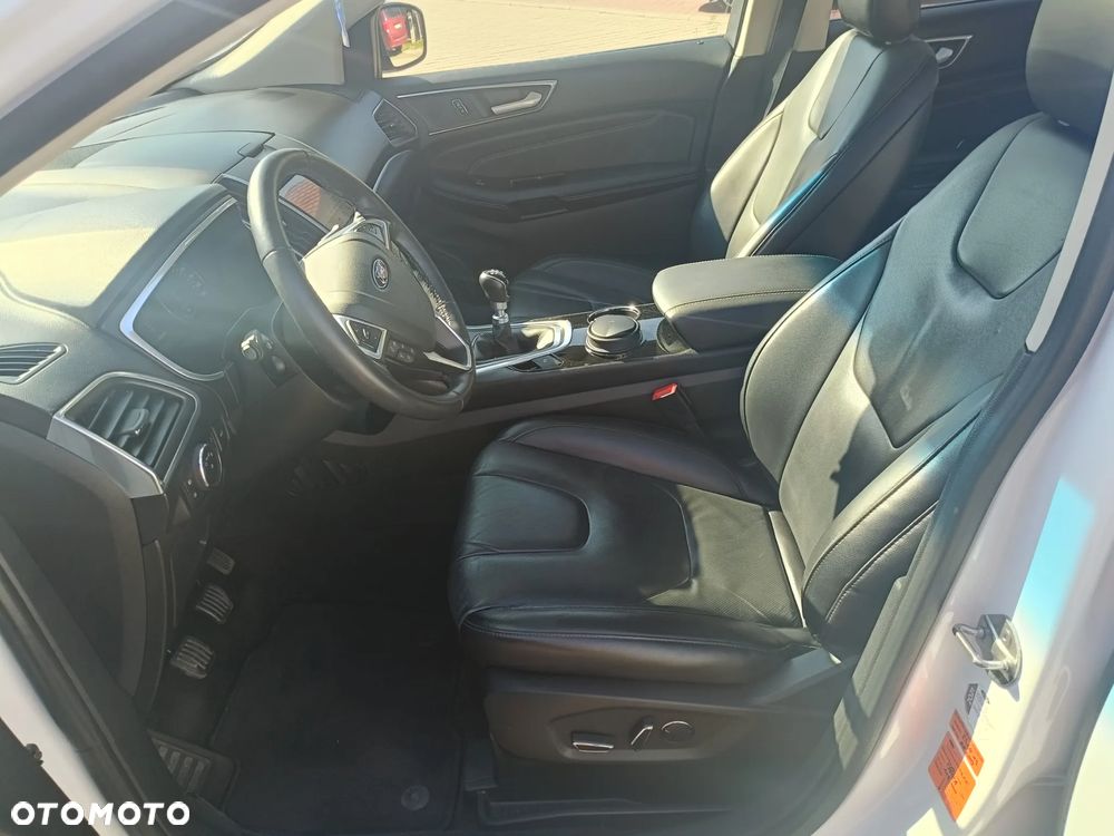 Ford Edge 2.0 TDCi 4x4 Titanium - 5