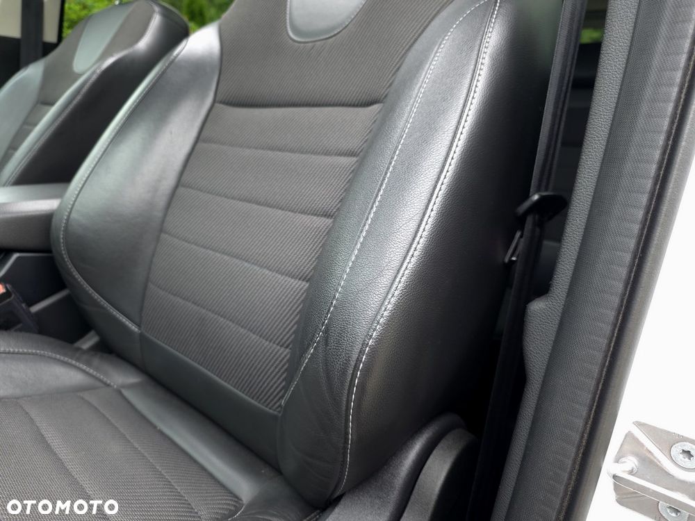Ford Kuga 2.0 TDCi FWD Titanium - 17