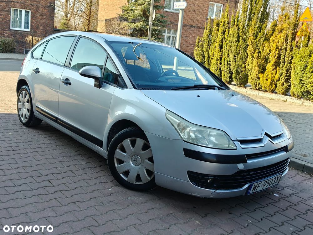 Citroën C4 1.4 16V Impress - 32