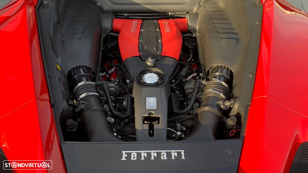 Ferrari F8 Tributo - 11