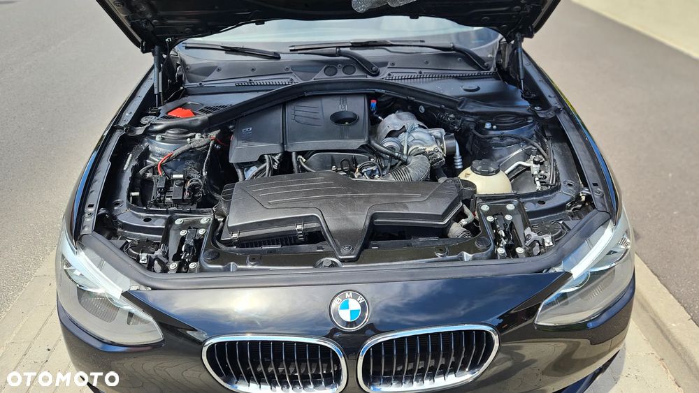 BMW Seria 1 114i Sport Line - 23