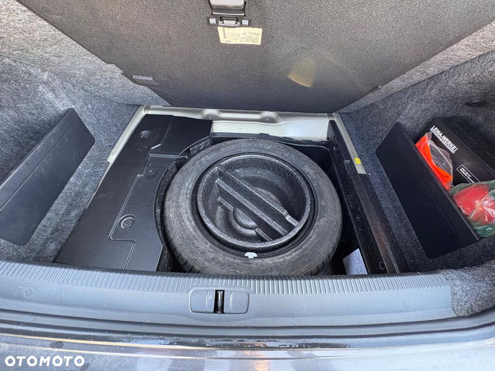 Volkswagen Passat 1.8 TSI Comfortline - 5