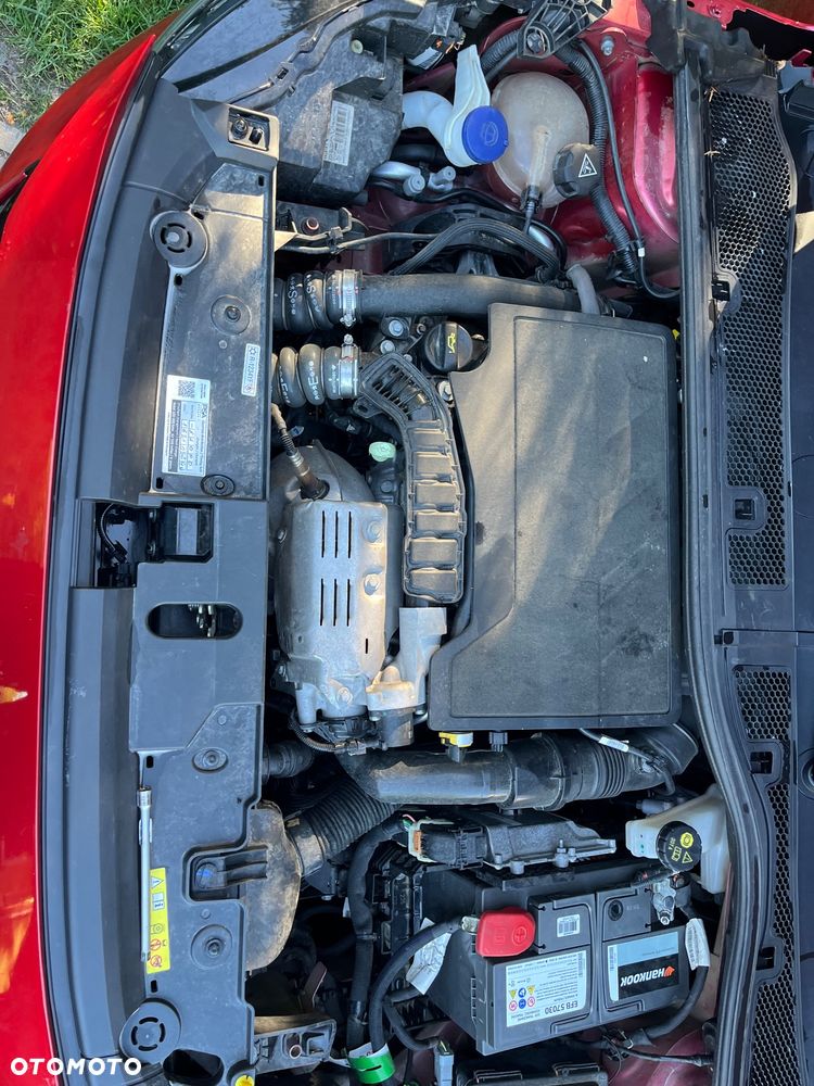 Peugeot 208 1.2 PureTech GT Line S&S EAT8 - 10