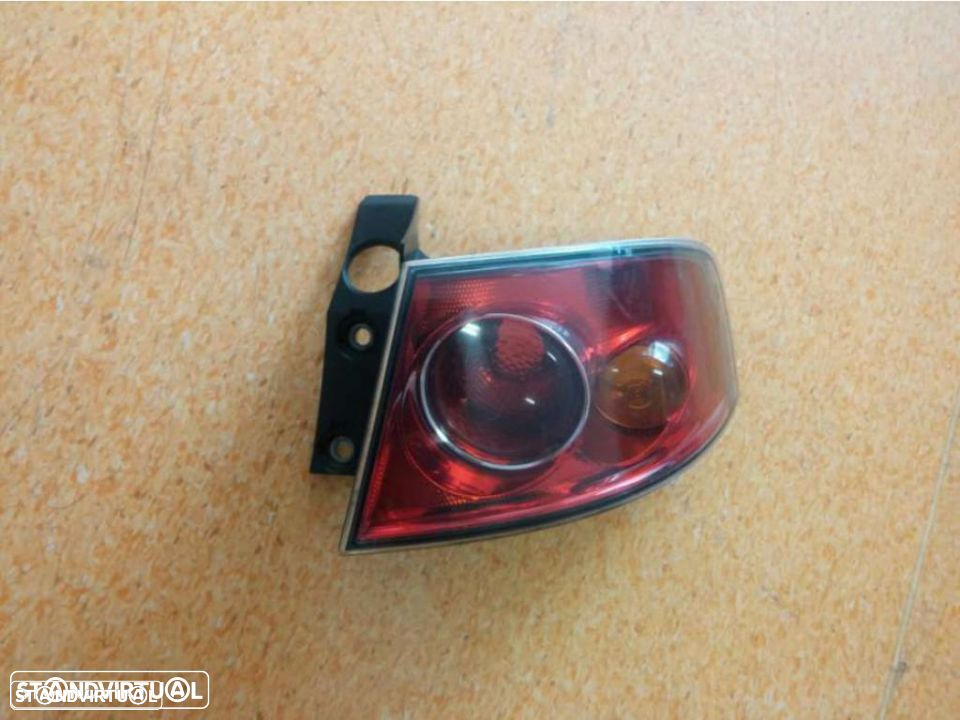 Farolim farol direito seat ibiza - 2