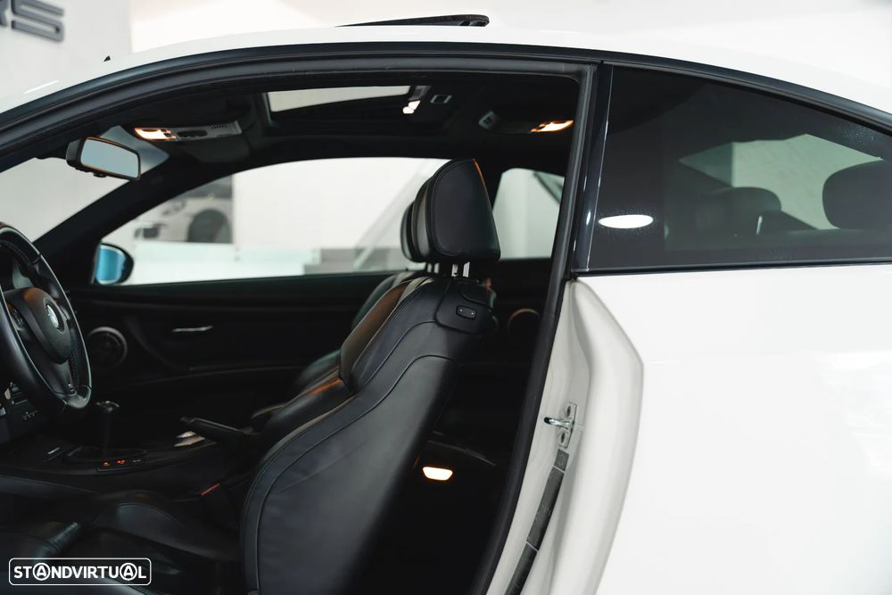 BMW M3 Standard - 26