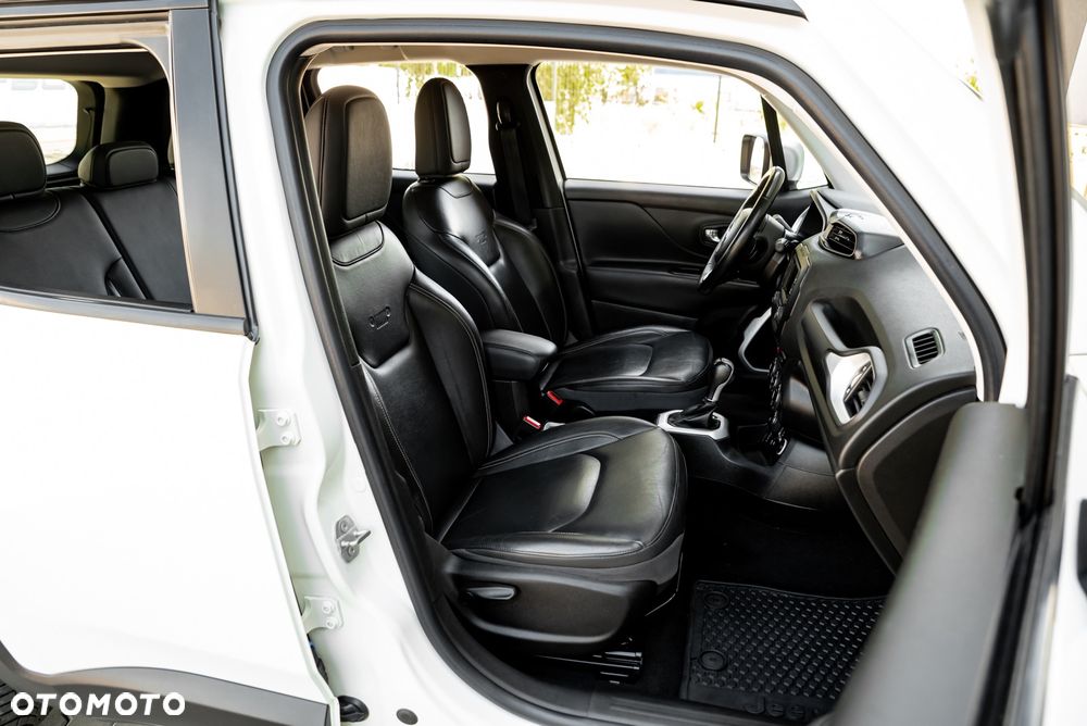 Jeep Renegade 1.4 MultiAir DSG Limited - 25