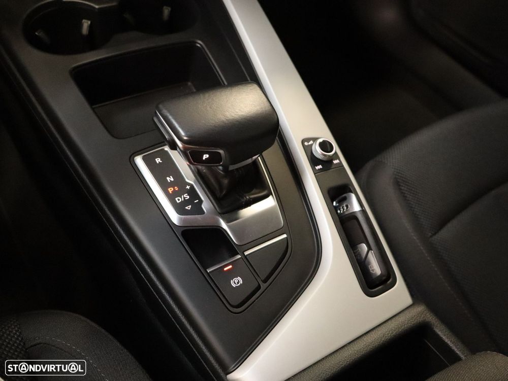 Audi A4 Avant 30 TDI Advanced S tronic - 18