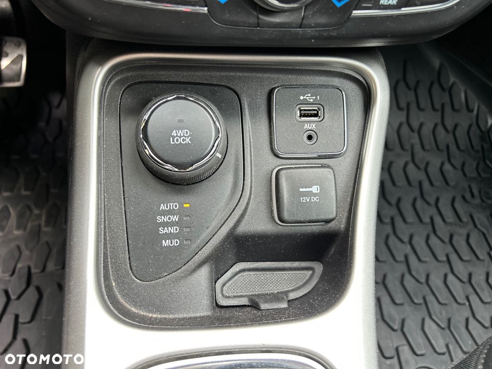 Jeep Compass 1.4 TMair Limited 4WD S&S - 28