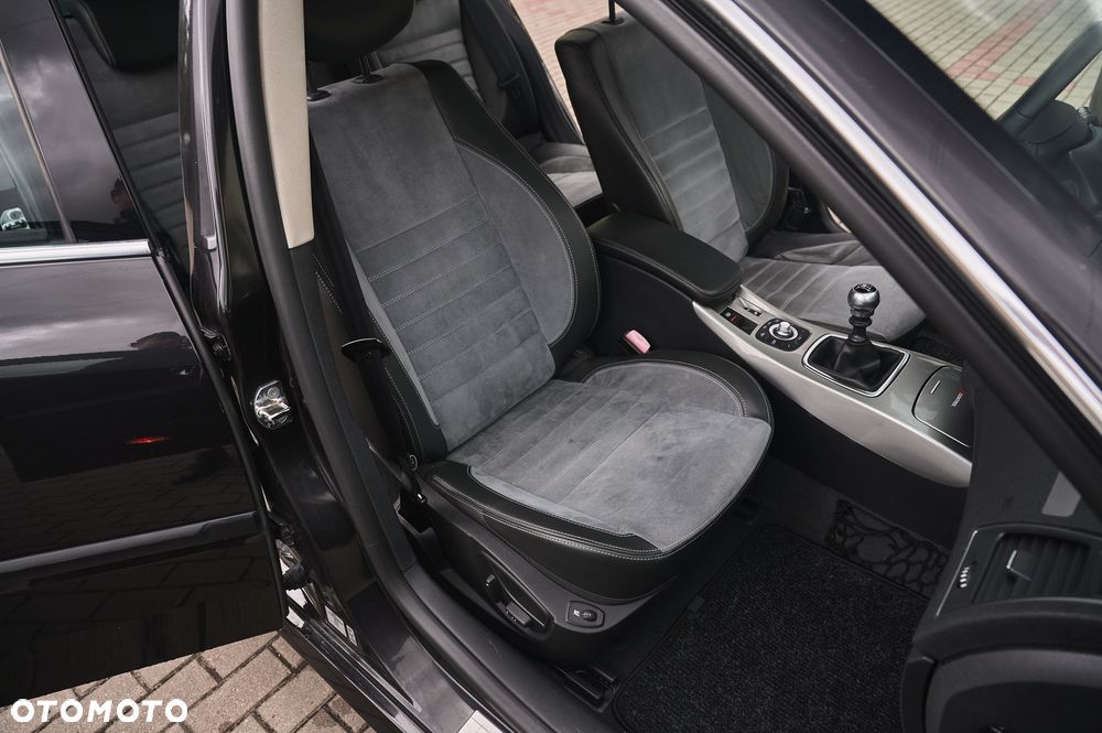 Renault Laguna 2.0 dCi GT - 30