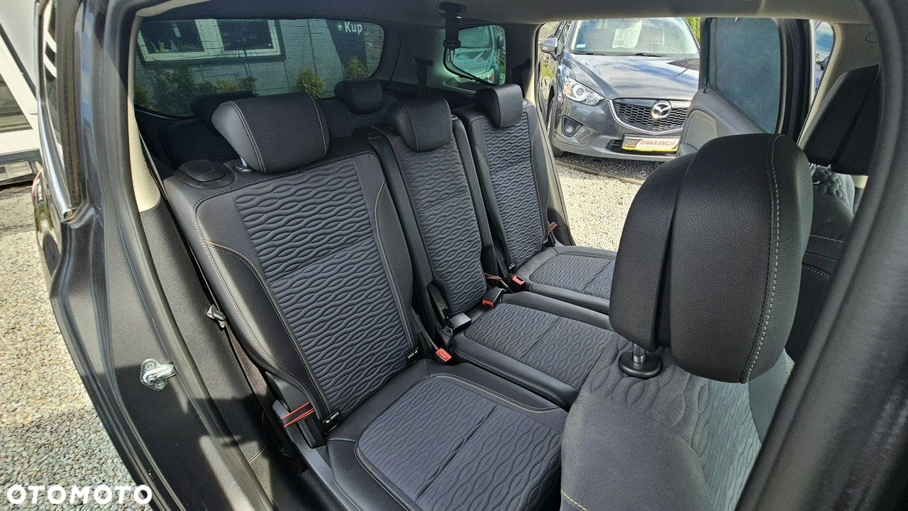 Opel Zafira - 25