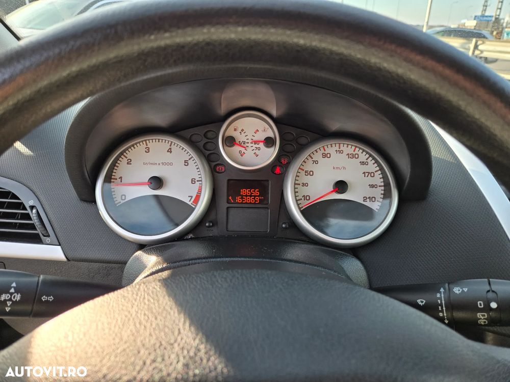 Peugeot 207 95 VTi Urban Style - 19