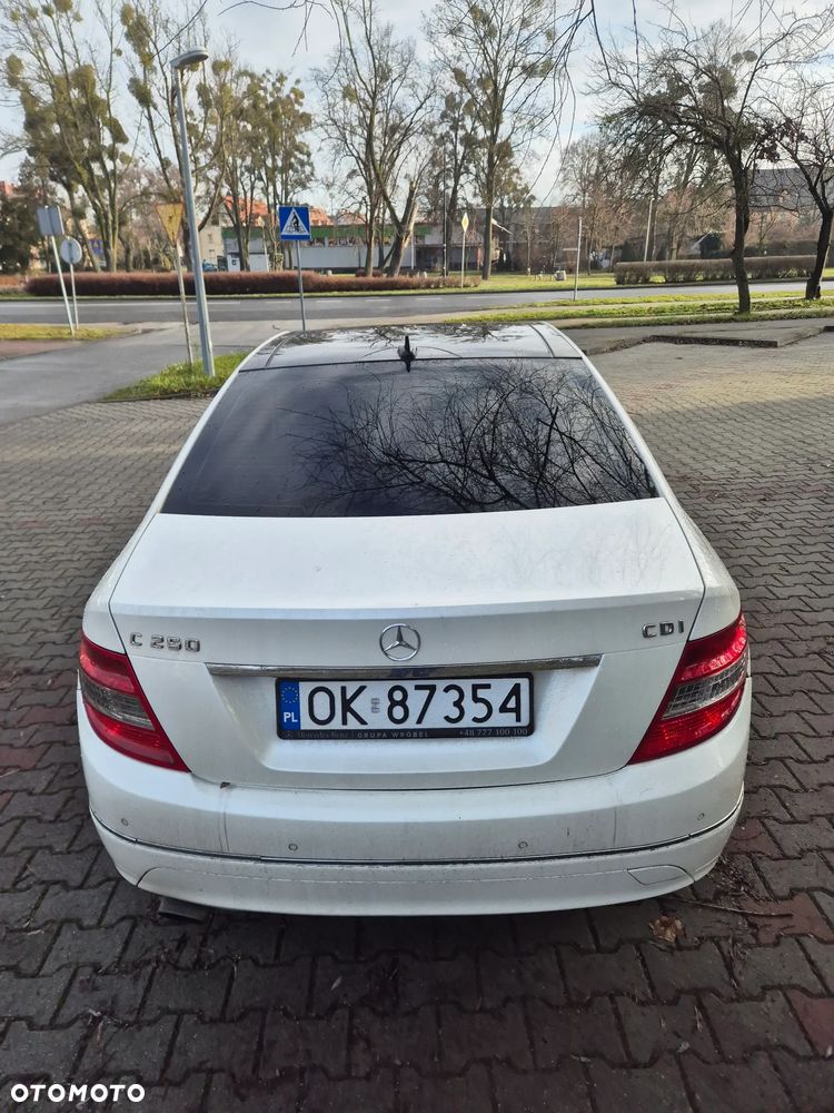 Mercedes-Benz Klasa C 250 CDI BlueEff Elegance - 2