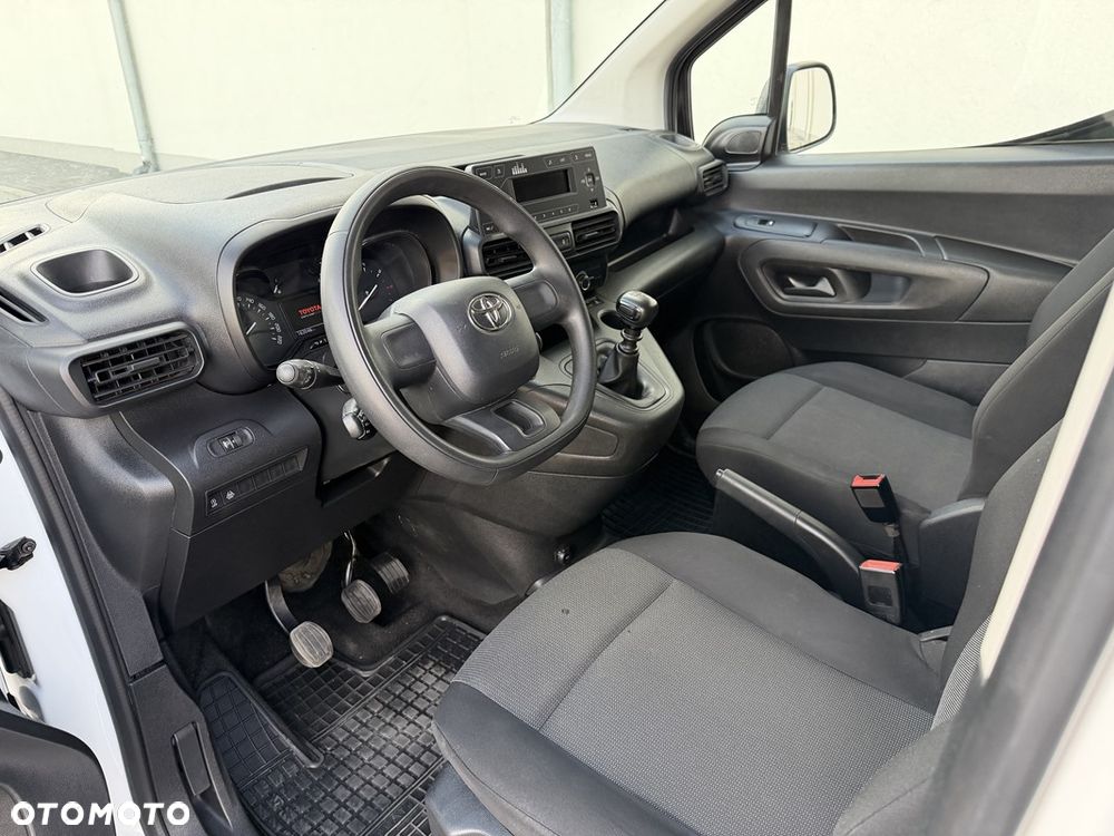 Toyota Proace City Verso 1.5 D-4D Business - 28