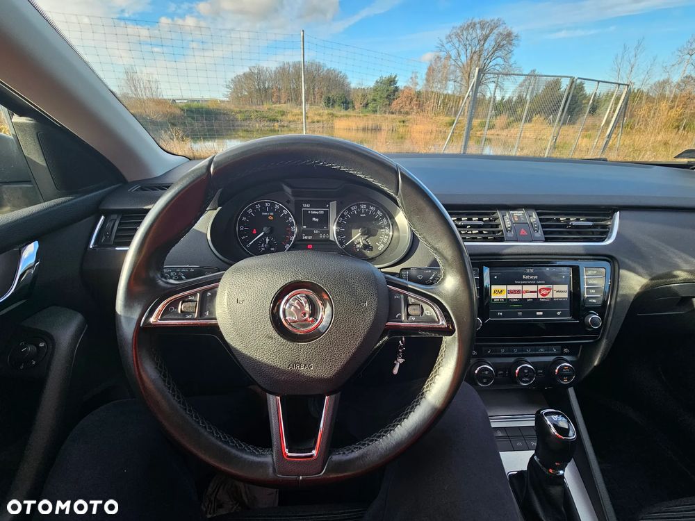 Skoda Octavia 2.0 TDI Ambition DSG - 9