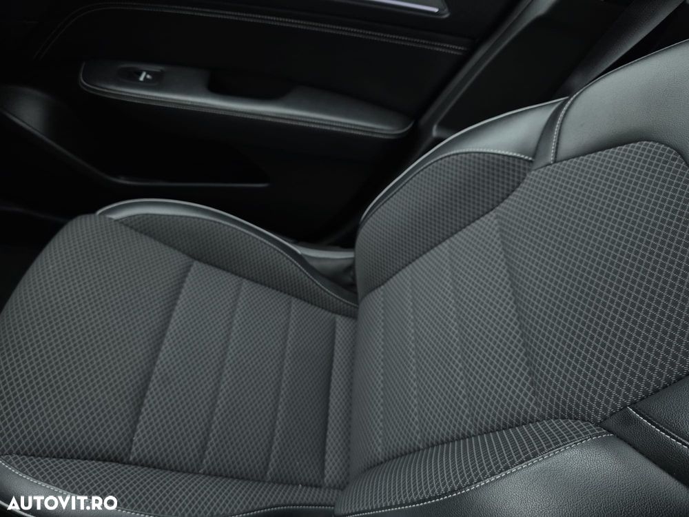 Renault Arkana E-TECH Hybrid 145 E-Tech Engineered - 19